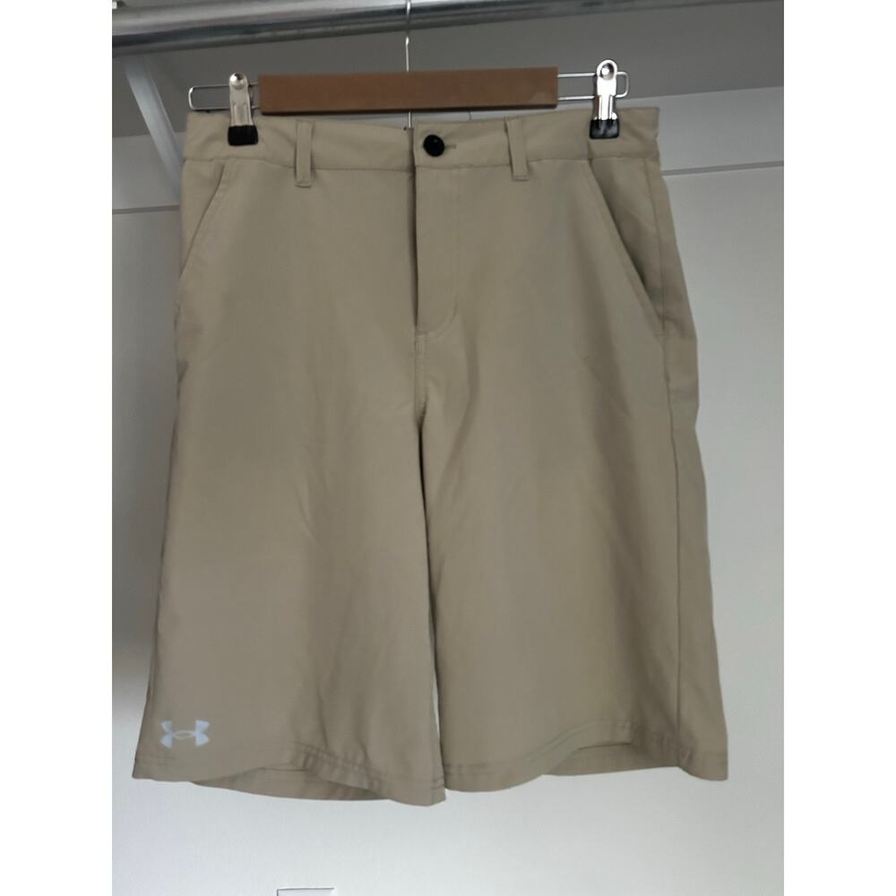 Under Armour Khaki Boy's Shorts‎ Size 18 Athletic Casual School Golf Teens (10")
